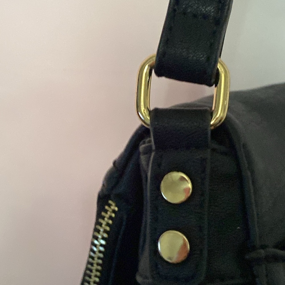 ANTIK KRAFT Elegant Black Crossbody Bag ZIP AROUND ADJ STRAP GOLD HARDWEAR CLEAN - Picture 16 of 16